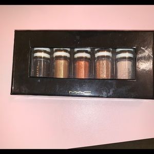 Mac makeup eyeshadow set